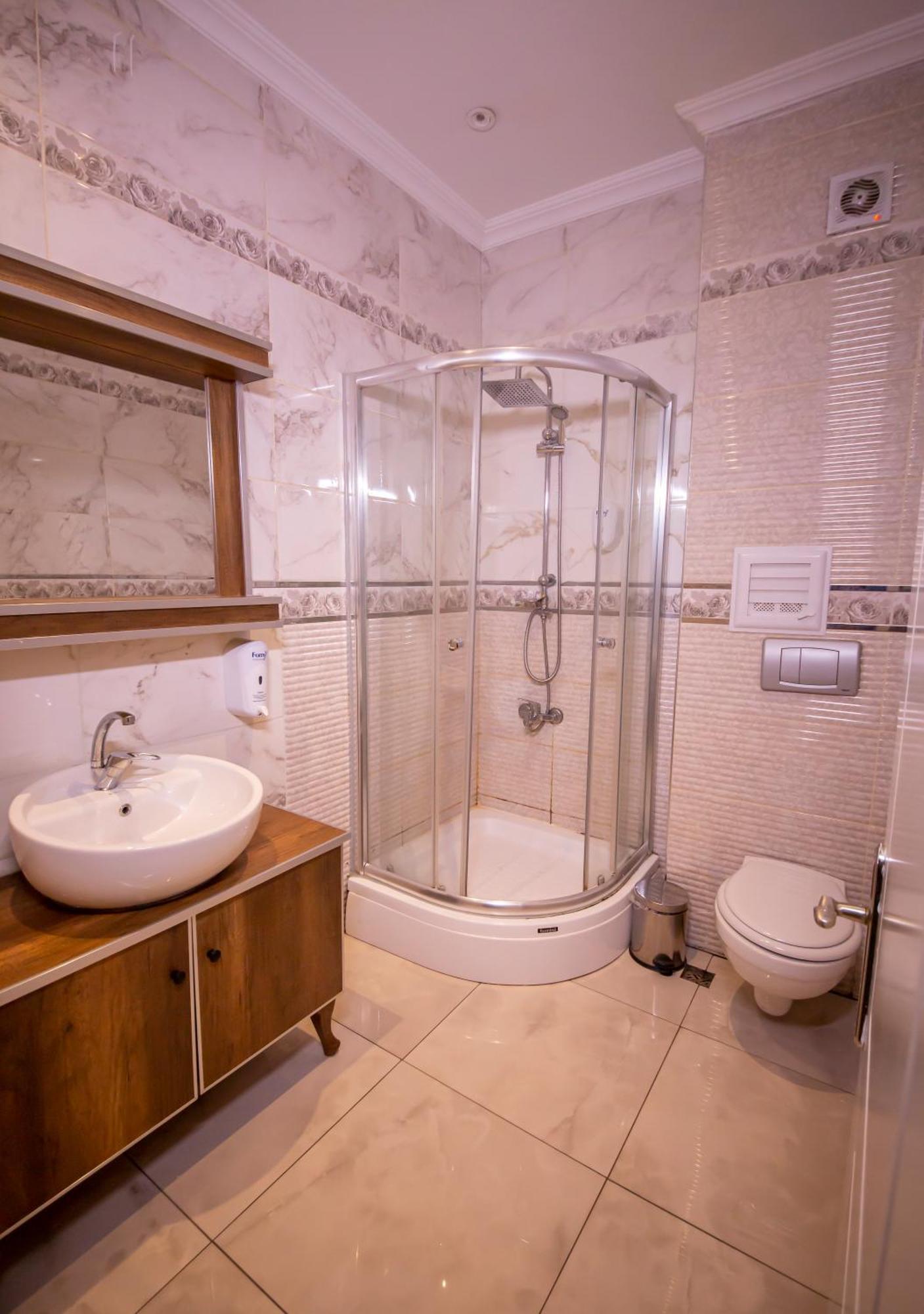 Royal Garden Suite And Hotel Istanbul Eksteriør bilde