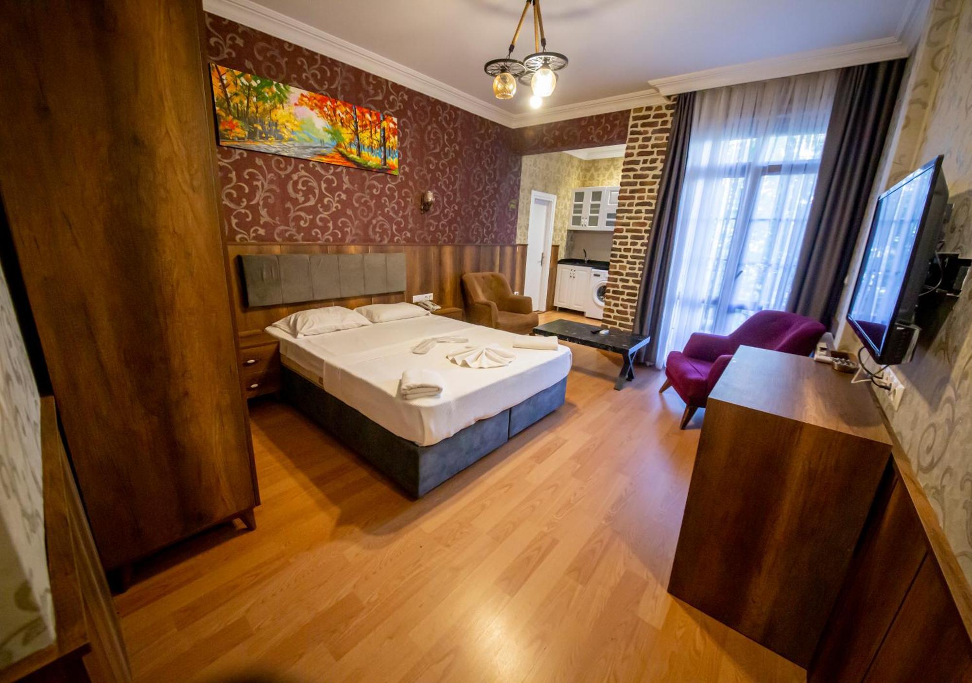 Royal Garden Suite And Hotel Istanbul Eksteriør bilde