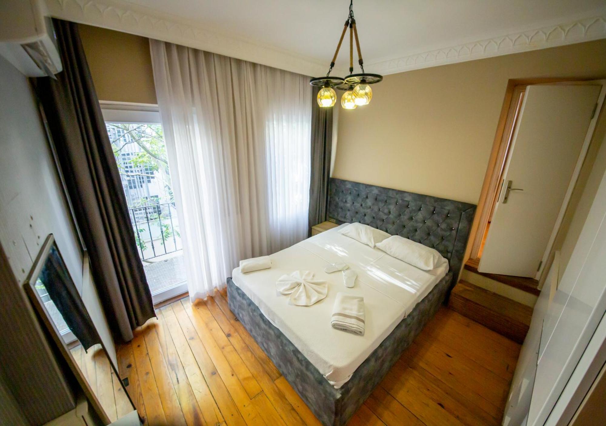 Royal Garden Suite And Hotel Istanbul Eksteriør bilde